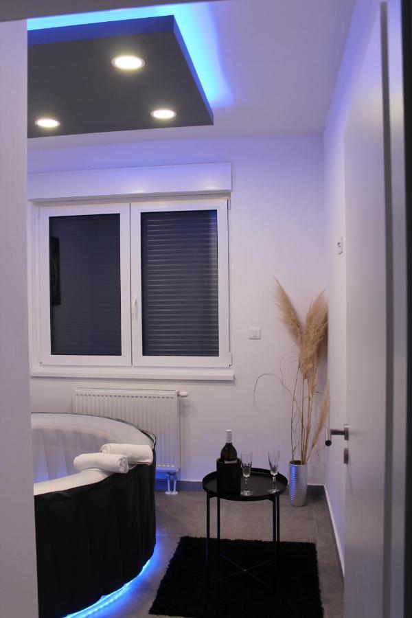 Jacuzzi Apartment Code 96 Zagreb Exterior photo